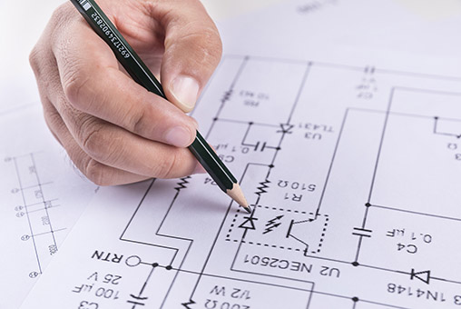 标准电源模块与自搭电源的差异与选择
